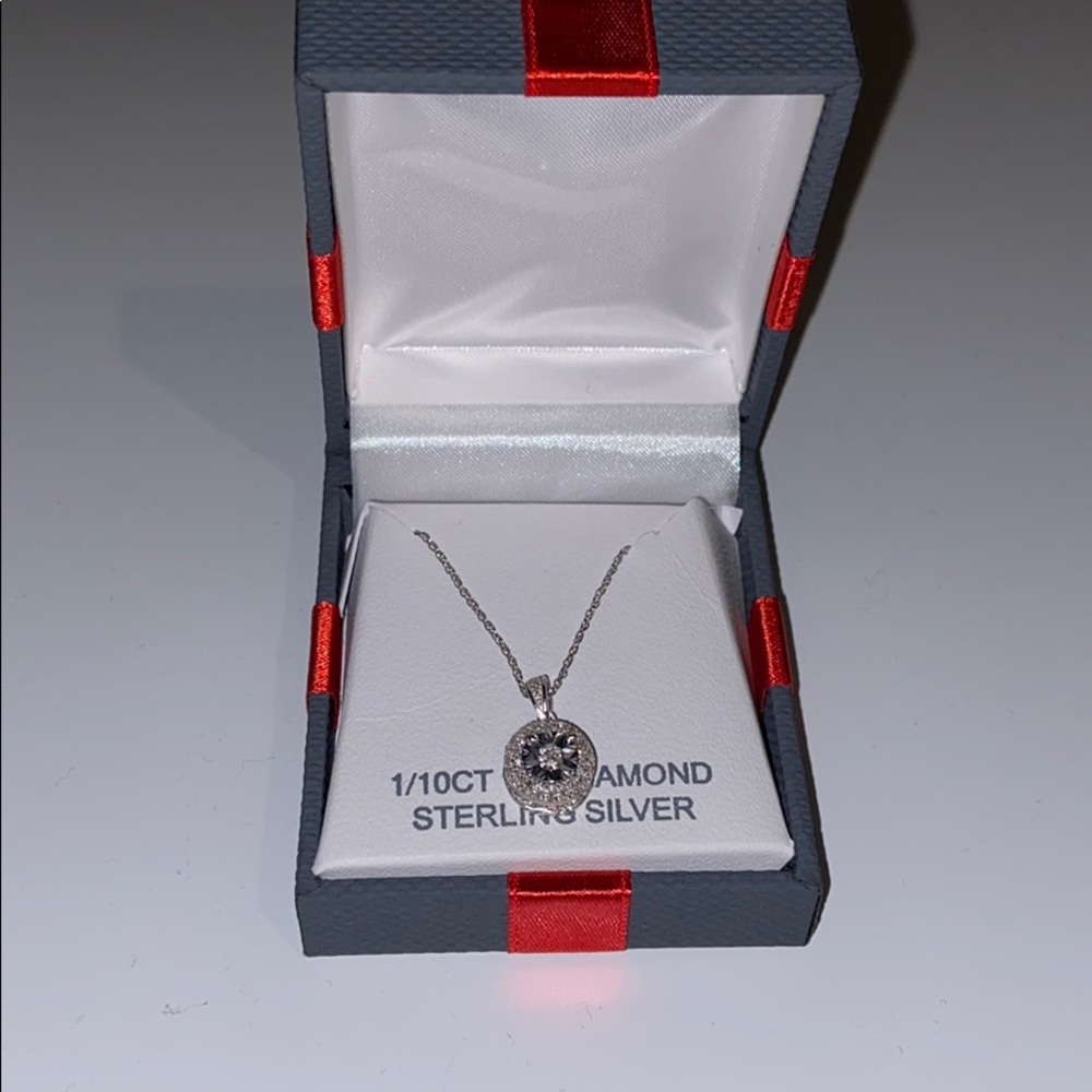 Sterling silver necklace!